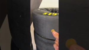 De-la-pista-a-la-calle-Neumaticos-de-competicion-para-tu-auto