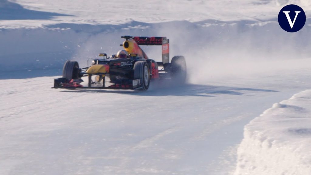 Carrera-de-Monoplazas-de-Nieve-Velocidad-en-Pistas-Blancas