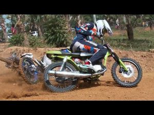 Dirt-Track-Racing-Carreras-de-Alta-Velocidad-en-Pistas-de-Tierra