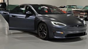 Diseno-Excepcional-Interior-y-Exterior-del-Tesla-Model-S