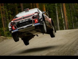 Rally-de-Finlandia-Saltos-Epicos-y-Tramos-Rapidos