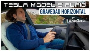 Tesla-Model-S-Elegancia-y-Eficiencia-en-Movimiento