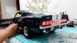Carros-de-Juguetes-Voladores-Vehiculos-en-Miniatura-que-Desafian-la-Gravedad