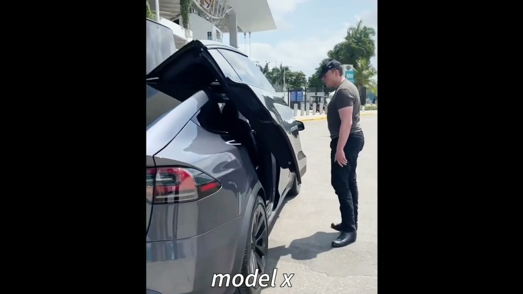 De-Cerca-con-Elon-Musk-Visionario-detras-del-Tesla-Model-X - MotorPress De-Cerca-con-Elon-Musk-Visionario-detras-del-Tesla-Model-X