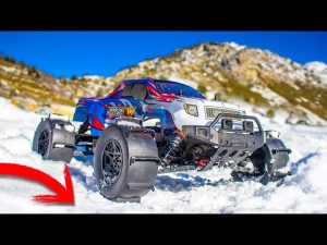 Desafio-de-Autos-en-la-Nieve-Competicion-en-Terrenos-Blancos-y-Resbaladizos