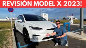 Diseno-Imponente-La-Estetica-del-Tesla-Model-X