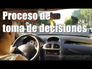 Errores-en-el-Sistema-de-Direccion-Autonoma-Desafios-en-la-Toma-de-Decisiones-del-Vehiculo