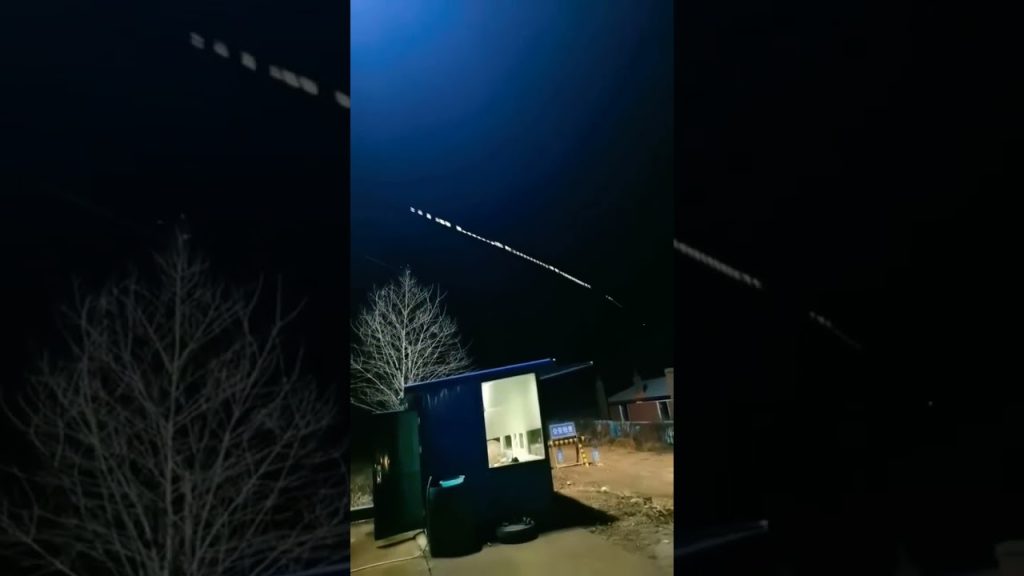 Starlink-Telescope-Observando-el-Universo-con-Elon-Musk