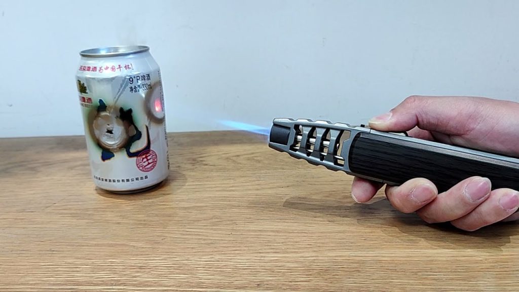 Tesla-Coil-Lighter-Encendiendo-con-Chispas-Electricas - MotorPress Tesla-Coil-Lighter-Encendiendo-con-Chispas-Electricas