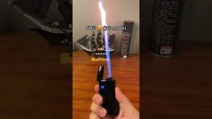 Tesla-Flamethrower-Lighter-Enciende-con-Estilo