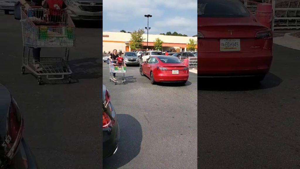 Smart-Summon-Navigating-Parking-Lots-Pruebas-en-Entornos-Complejos - MotorPress Smart Summon Navigating Parking Lots: Pruebas en Entornos Complejos