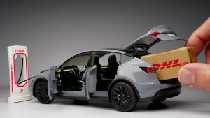 Tesla Toybox: Juguetes y Sorpresas Dentro de tu Coche
